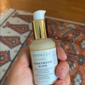 Farmacy Honeymoon Glow AHA resurfacing serum